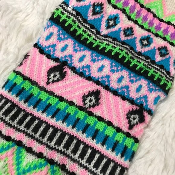 Sequin Sparkle Fair Aisle Pom Pom Scarf & Convertible Mitten to Fingerless Set - Picture 6 of 11